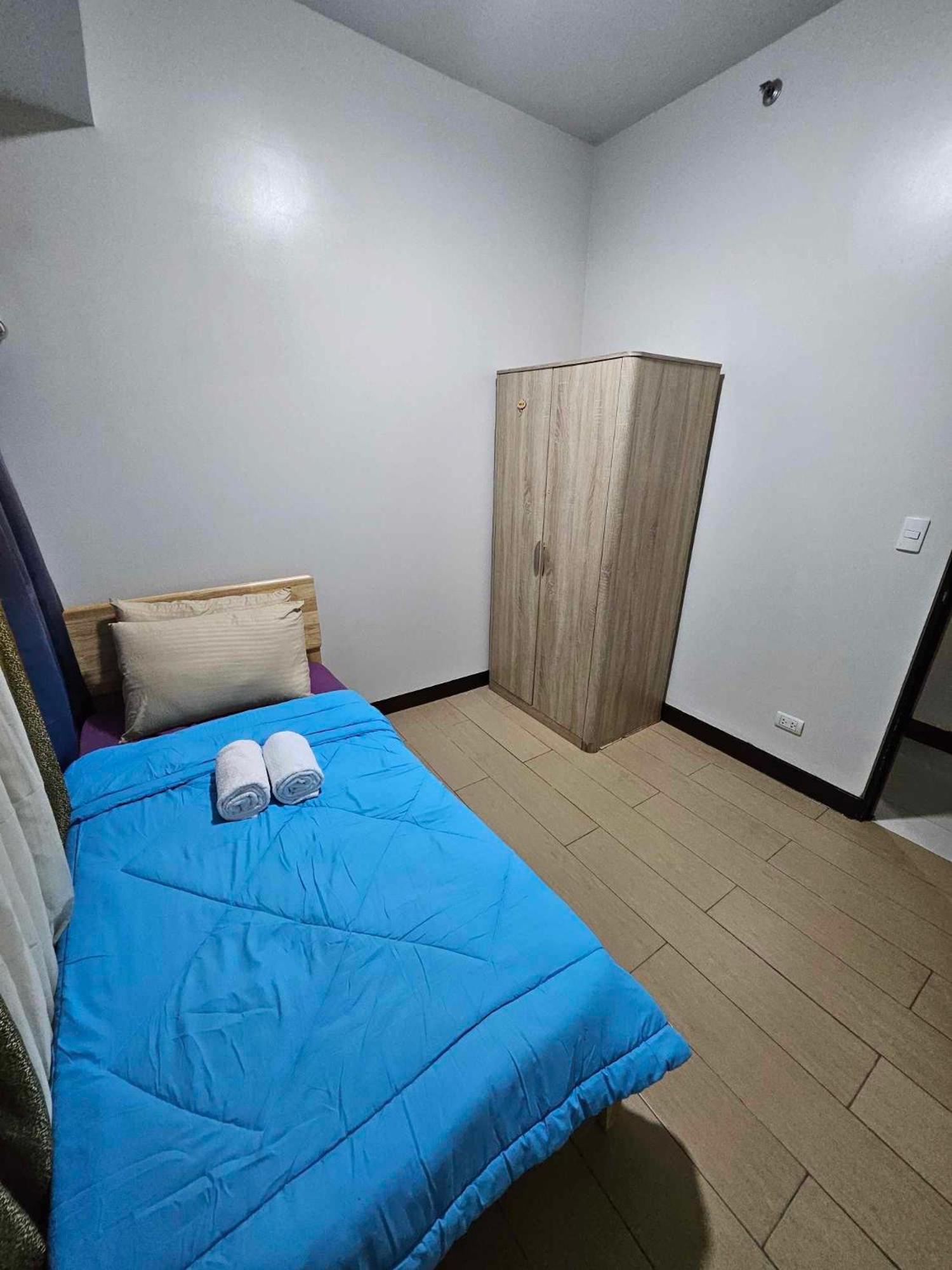 Cubao Manhattan Heights Unit 5A Tower C Quezon City Esterno foto