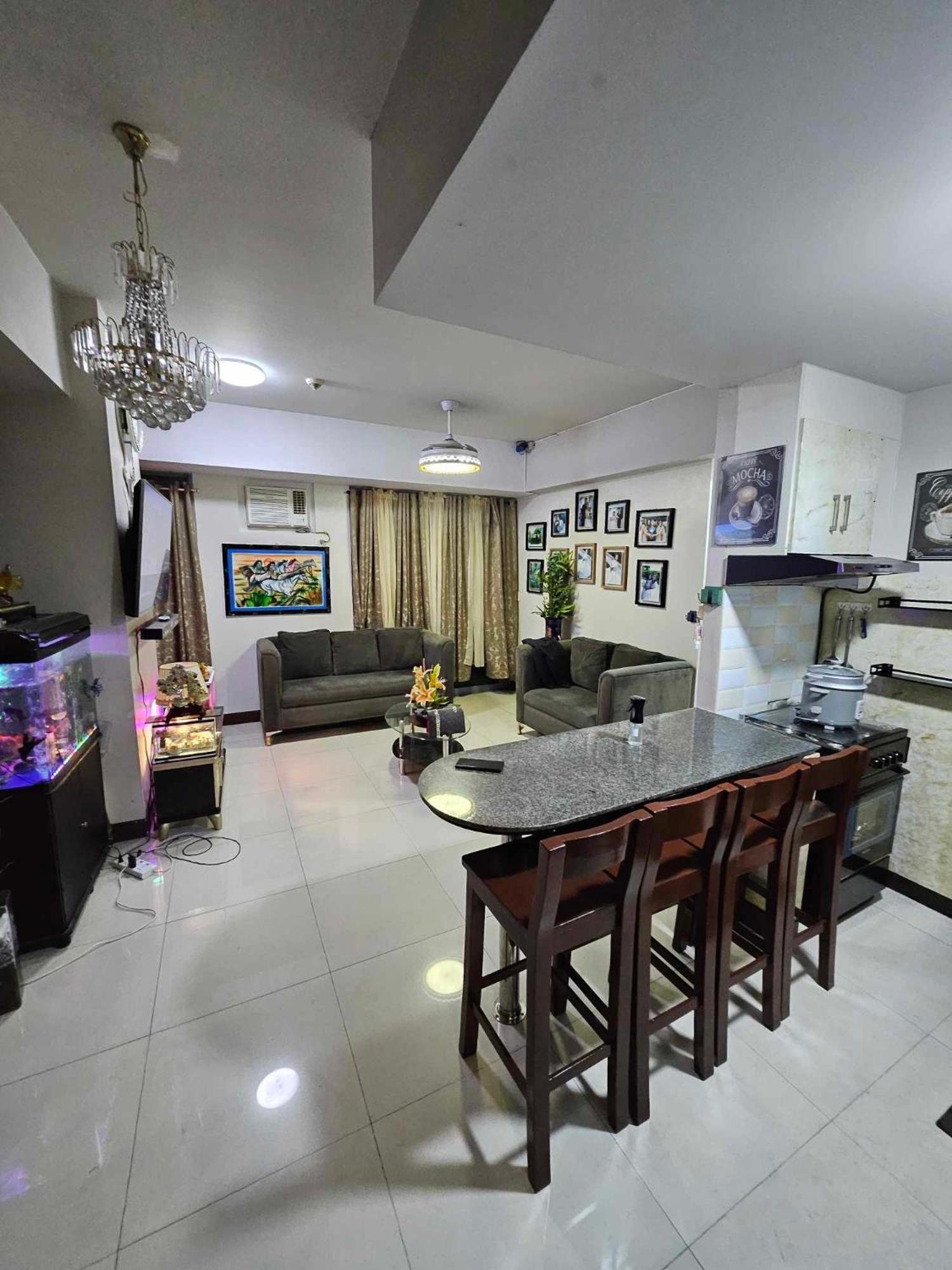 Cubao Manhattan Heights Unit 5A Tower C Quezon City Esterno foto
