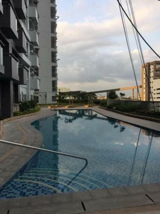 Cubao Manhattan Heights Unit 5A Tower C Quezon City Esterno foto