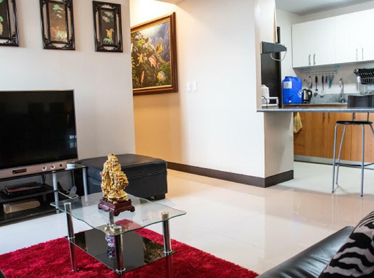 Cubao Manhattan Heights Unit 5A Tower C Quezon City Esterno foto