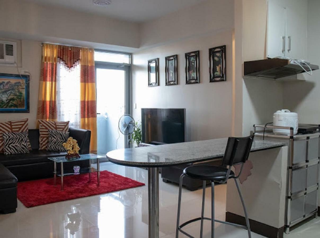 Cubao Manhattan Heights Unit 5A Tower C Quezon City Esterno foto