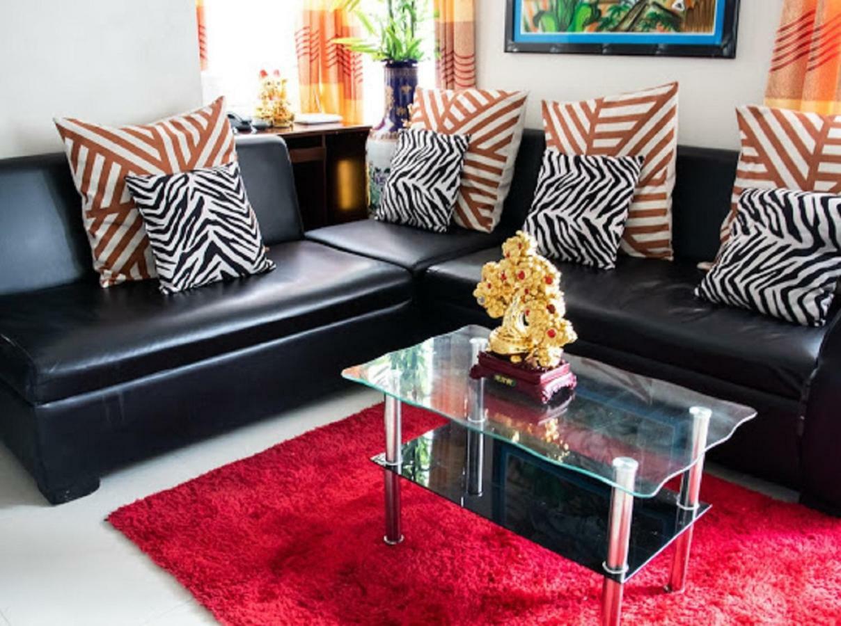 Cubao Manhattan Heights Unit 5A Tower C Quezon City Esterno foto