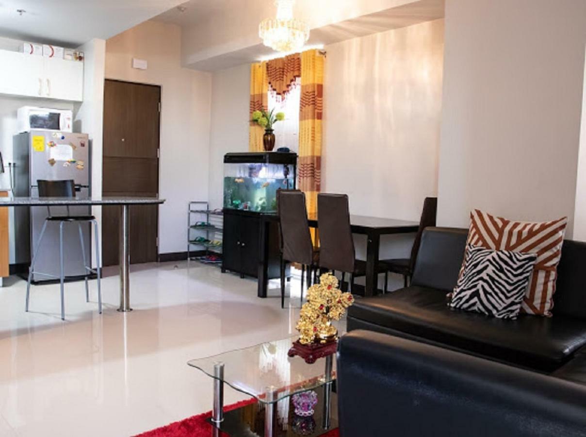 Cubao Manhattan Heights Unit 5A Tower C Quezon City Esterno foto