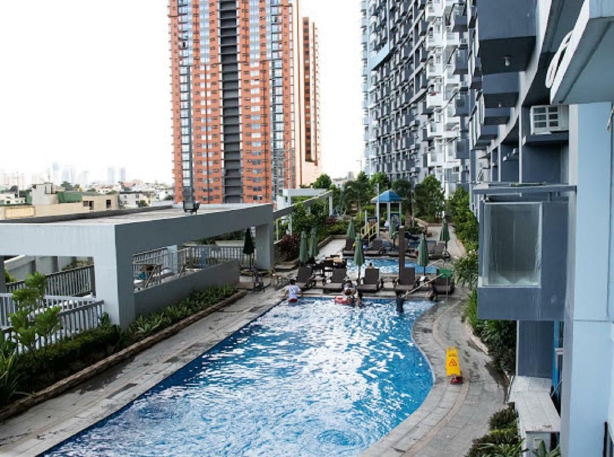 Cubao Manhattan Heights Unit 5A Tower C Quezon City Esterno foto